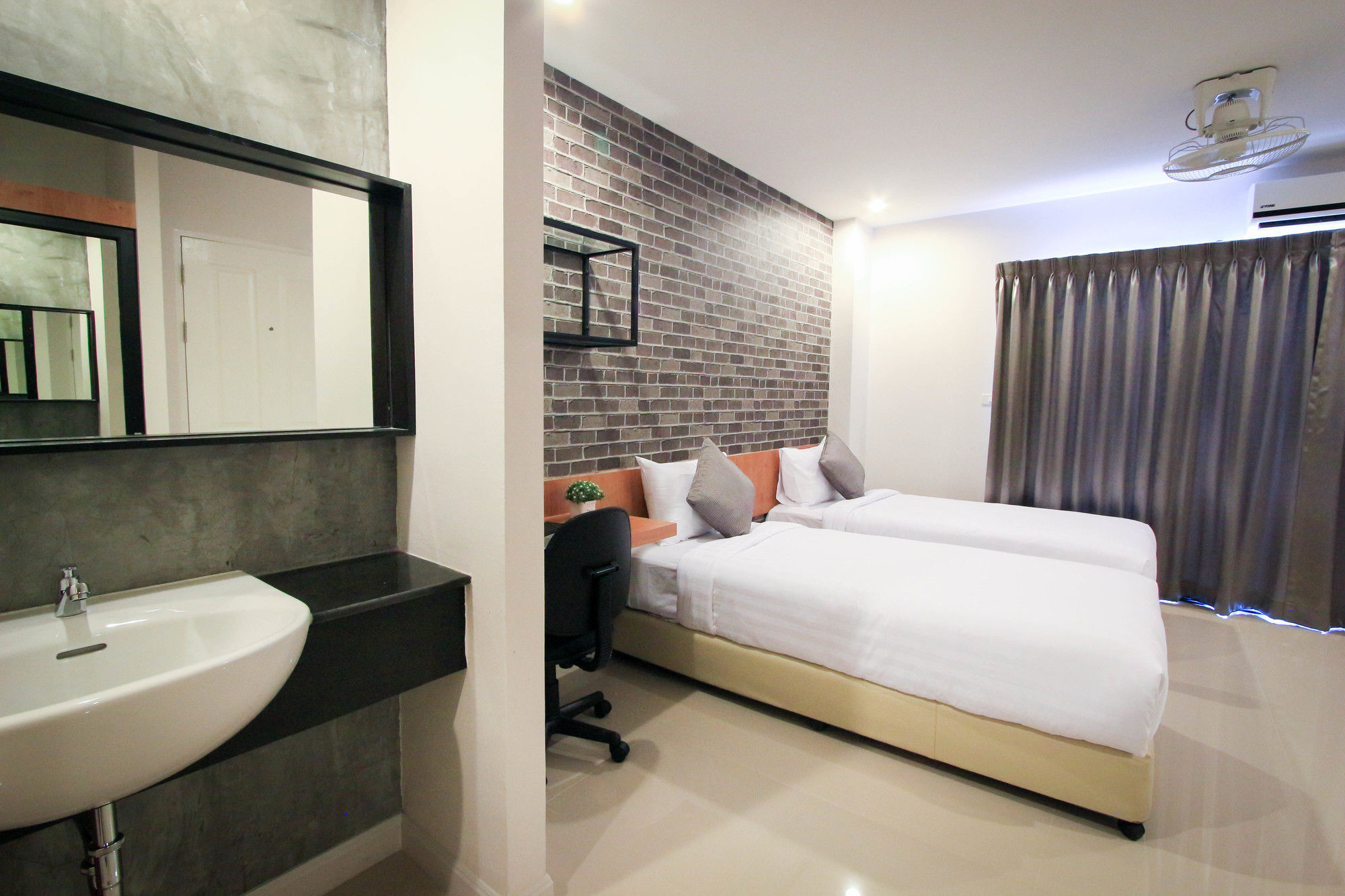 Vipa House Phuket - Sha Extra Plus Esterno foto